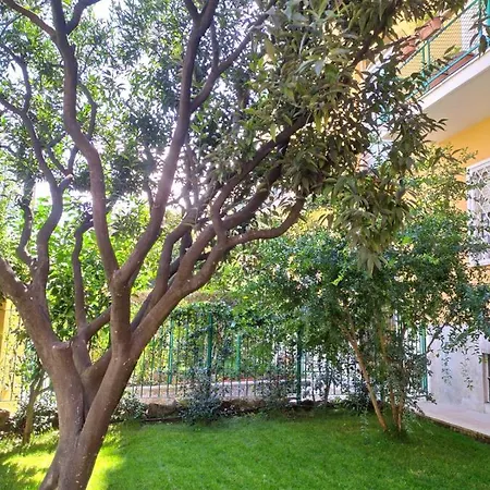 Angolo Sul Giardino Guest house