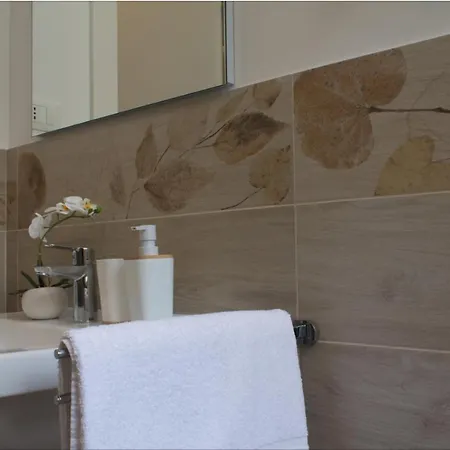 Angolo Sul Giardino Guest house
